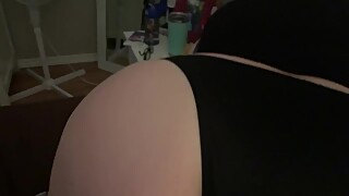 Sexy milf twerks for some dick!
